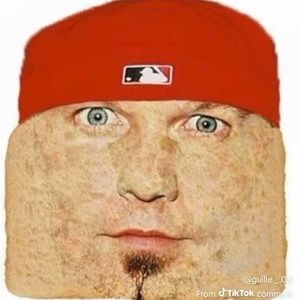 Meet your Posher, Yenis